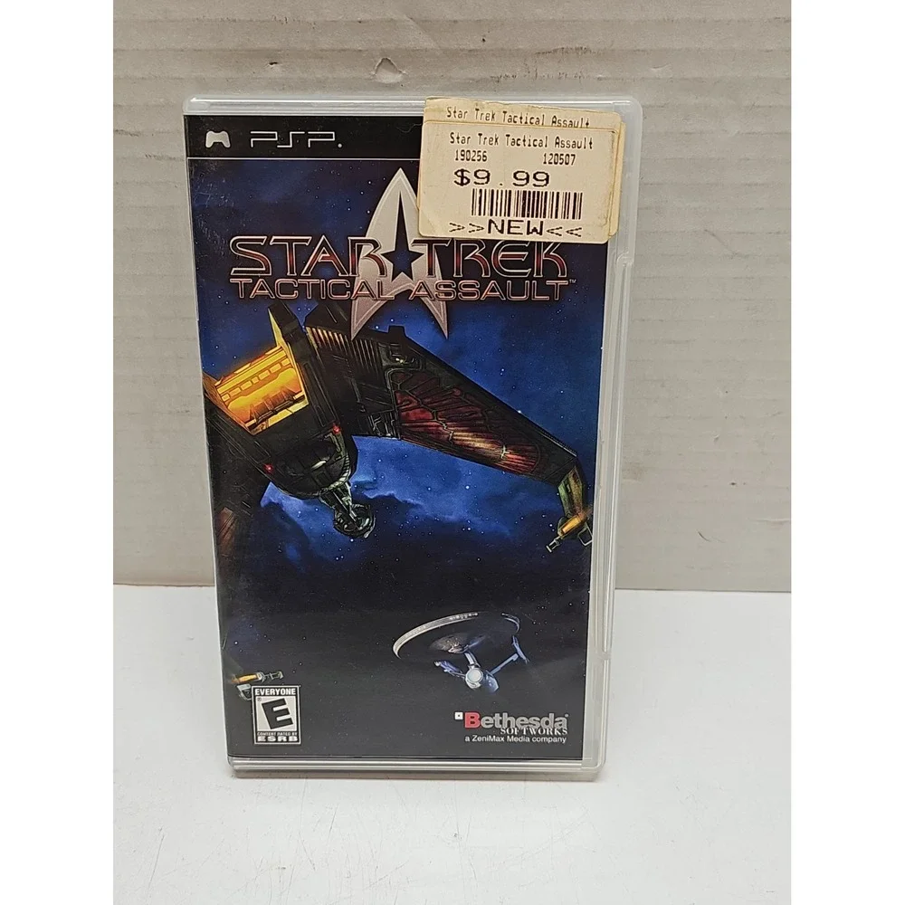 Star Trek: Tactical Assault for Sony PSP - 2006 - CIB with Manual